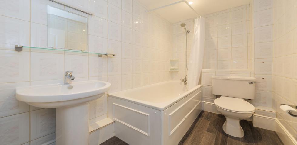 			1 Bedroom, 1 bath, 1 reception Flat			 Haverstock Hill, BELSIZE PARK